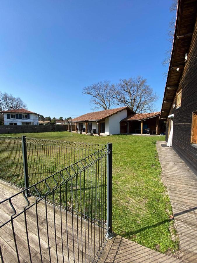 Ensemble De 3 Villas Avec Piscine Chauffee, Esprit Detente Сангине Екстериор снимка