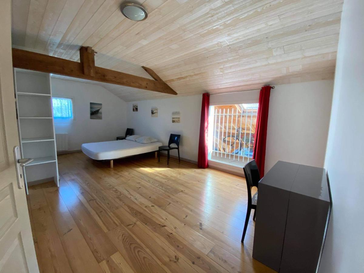 Ensemble De 3 Villas Avec Piscine Chauffee, Esprit Detente Сангине Екстериор снимка