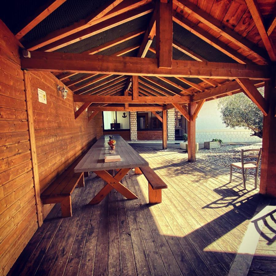 Ensemble De 3 Villas Avec Piscine Chauffee, Esprit Detente Сангине Екстериор снимка