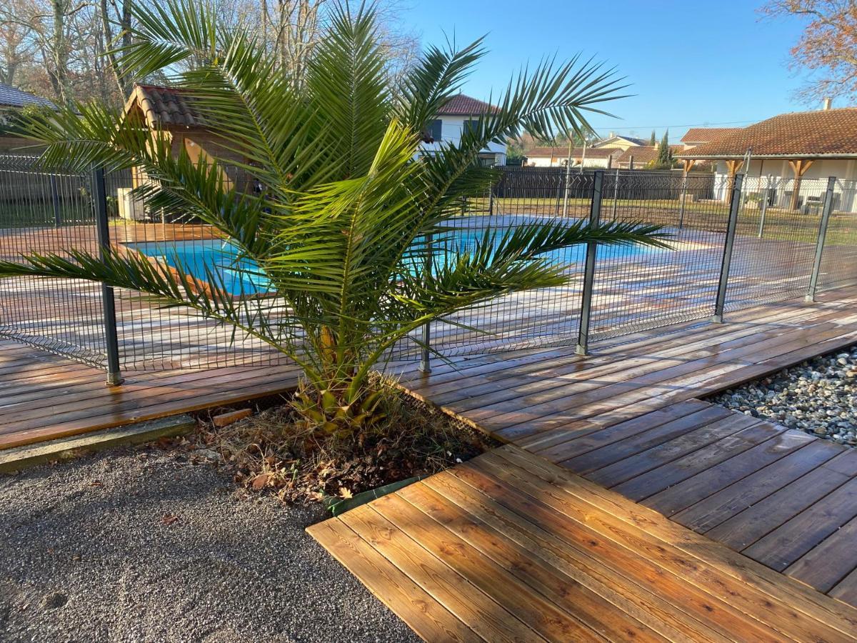 Ensemble De 3 Villas Avec Piscine Chauffee, Esprit Detente Сангине Екстериор снимка